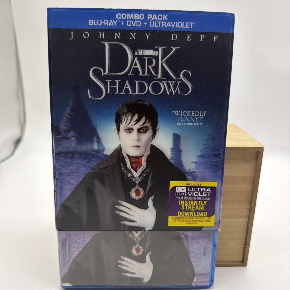 Dark Shadows Blu-ray DVD 2012 Movie w/ 3D Lenticular Slipcover Johnny Depp